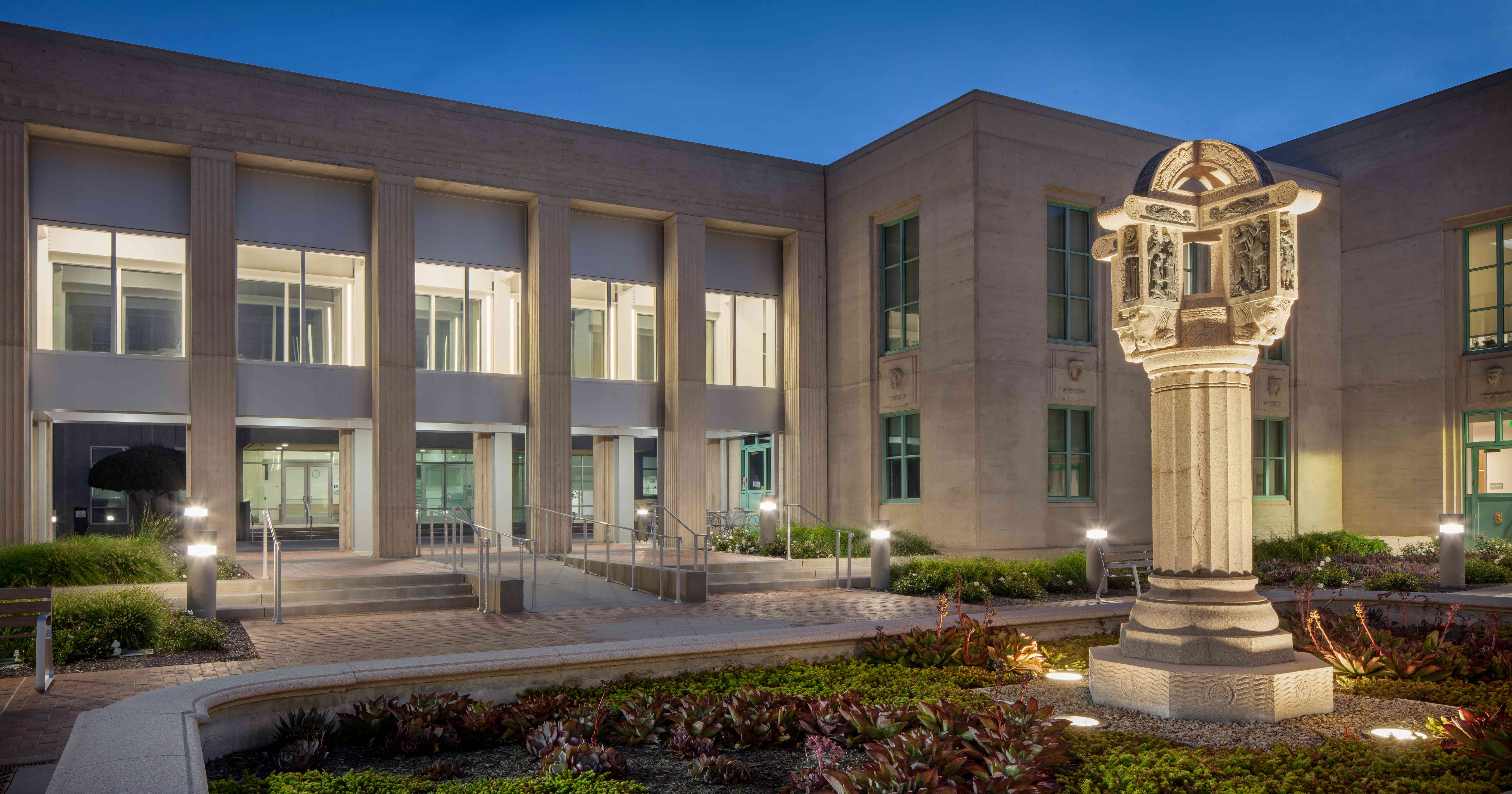 Historic EastWest Courthouse Renovation Wald, Ruhnke & Dost Architects